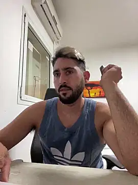 Snapshot of luffykingofpirets chatting on November 12, 2025, 12:38 pm luffykingofpirets online show from November 12, 2025, 12:38 pm