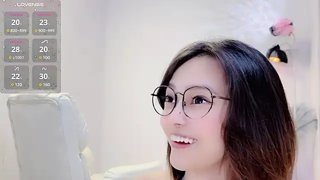 Natasha2025 online show from December 28, 2024, 3:26 pm