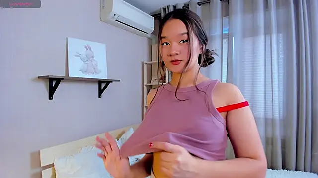 Maekko online show from March 22, 2025, 1:30 pm