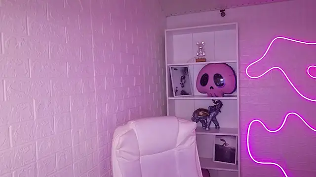 StellaFrost online show from November 15, 2025, 4:03 pm