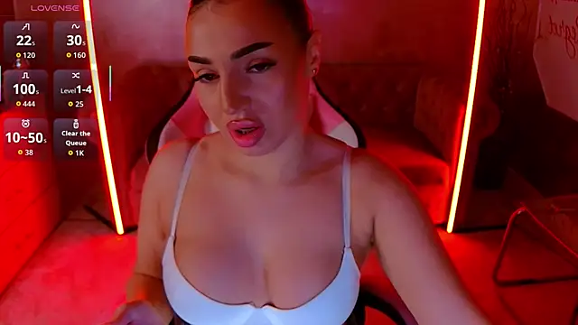 evanew  online show from November 26, 2025, 5:03 pm