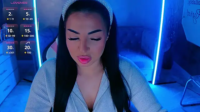 evanew  online show from November 28, 2025, 5:04 pm