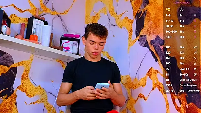 Snapshot of Nijinsky_LatinBoy chatting on October 4, 2025, 11:08 am Nijinsky LatinBoy online show from October 4, 2025, 11:08 am
