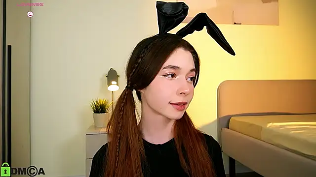 Snapshot of LittleOriana chatting on February 1, 2025, 7:23 pm LittleOriana online show from February 1, 2025, 7:23 pm