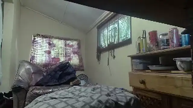 Snapshot of poesnuus999 chatting on September 23, 2025, 10:51 am poesnuus999 online show from September 23, 2025, 10:51 am