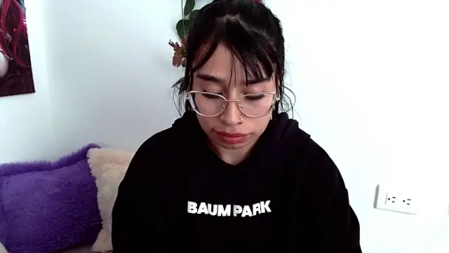 Snapshot of DearAbbiee chatting on February 5, 2025, 8:25 pm DearAbbiee online show from February 5, 2025, 8:25 pm