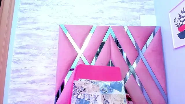 Snapshot of CATTLEYA_BIANCHI145 chatting on February 22, 2025, 2:28 am CATTLEYA BIANCHI145 online show from February 22, 2025, 2:28 am