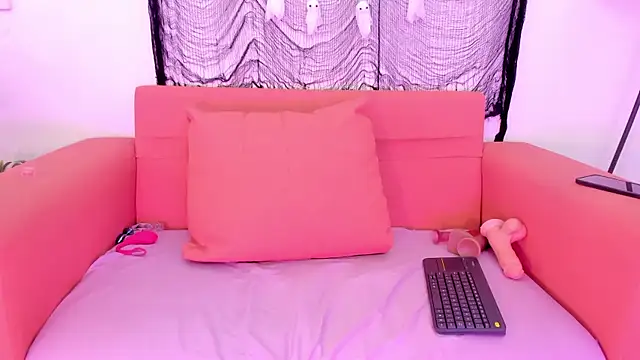 Snapshot of CATTLEYA_BIANCHI145 chatting on October 22, 2025, 3:40 am CATTLEYA BIANCHI145 online show from October 22, 2025, 3:40 am