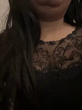 Snapshot of queen_pari chatting on December 25, 2024, 12:47 pm queen pari online show from December 25, 2024, 12:47 pm