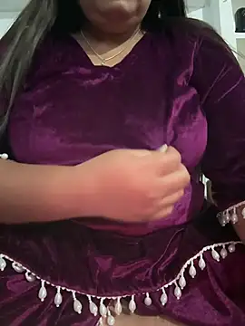 Snapshot of tanvihot2 chatting on February 18, 2025, 3:10 pm tanvihot2 online show from February 18, 2025, 3:10 pm