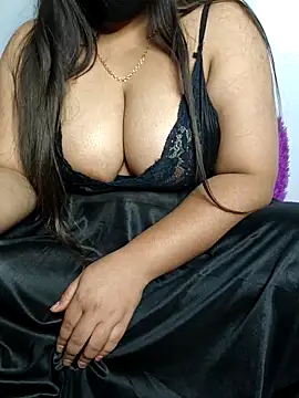 Snapshot of tanvihot2 chatting on November 26, 2025, 4:30 pm tanvihot2 online show from November 26, 2025, 4:30 pm