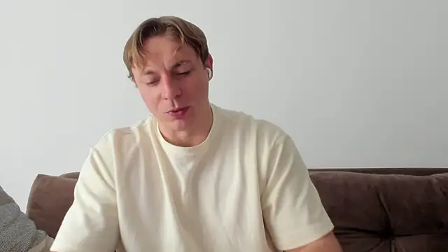 Snapshot of o_r_b_i_t chatting on March 15, 2025, 11:19 am o r b i t online show from March 15, 2025, 11:19 am