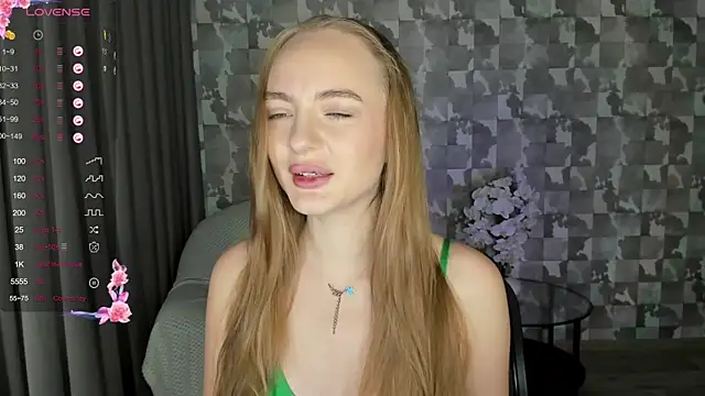 Snapshot of A_delina chatting on January 5, 2025, 7:07 pm A delina online show from January 5, 2025, 7:07 pm