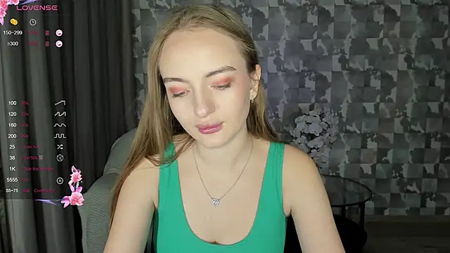 Snapshot of A_delina chatting on February 7, 2025, 3:19 pm A delina online show from February 7, 2025, 3:19 pm