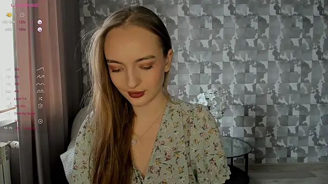 Snapshot of A_delina chatting on February 18, 2025, 11:44 am A delina online show from February 18, 2025, 11:44 am