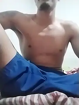 Snapshot of casalhot2533 chatting on October 19, 2025, 1:06 am casalhot2533 online show from October 19, 2025, 1:06 am