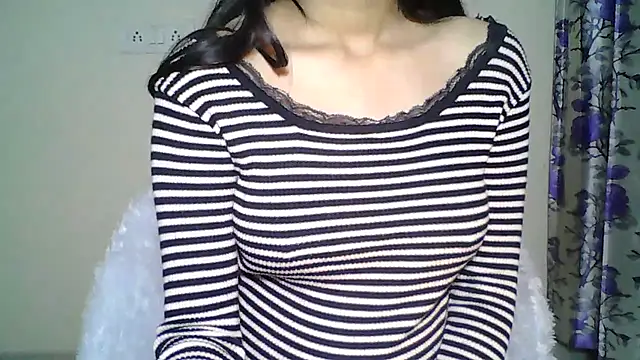 Naughty Nayra online show from November 27, 2025, 6:21 pm