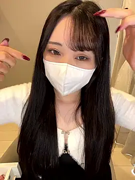 Snapshot of mina_0207 chatting on October 27, 2025, 10:47 pm mina 0207 online show from October 27, 2025, 10:47 pm