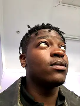 Redfucks333 online show from October 9, 2025, 8:01 am