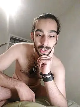 Snapshot of Levi_Latino chatting on November 15, 2025, 12:30 am Levi Latino online show from November 15, 2025, 12:30 am