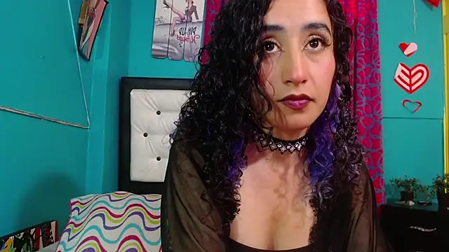 valerie mase online show from September 20, 2025, 7:37 pm