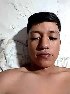 Snapshot of MartzJJ chatting on September 11, 2025, 2:44 am MartzJJ online show from September 11, 2025, 2:44 am