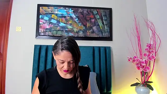 EloiseQuinn online show from October 17, 2025, 1:25 pm