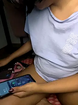 Snapshot of Ninabrunette18 chatting on November 13, 2025, 2:54 am Ninabrunette18 online show from November 13, 2025, 2:54 am