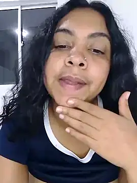 Brendabluee online show from January 5, 2025, 10:40 pm