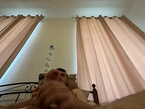 Snapshot of tomasek28 chatting on October 4, 2025, 10:24 am tomasek28 online show from October 4, 2025, 10:24 am