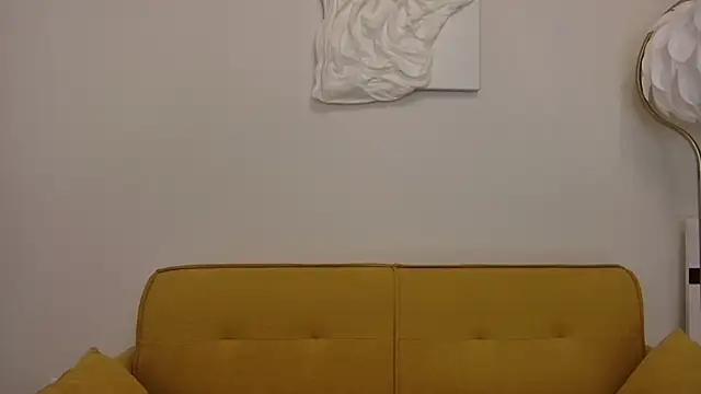 Snapshot of HelenBenit chatting on November 14, 2025, 12:20 am HelenBenit online show from November 14, 2025, 12:20 am