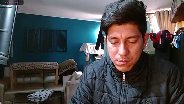 Noah-cock online show from November 9, 2025, 3:54 pm