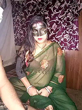 Hot muskaan online show from November 18, 2025, 4:44 pm