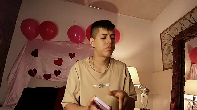 Angel Khouri online show from February 15, 2025, 8:01 pm