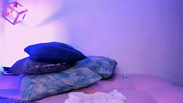 Angel Khouri online show from March 17, 2025, 11:00 am