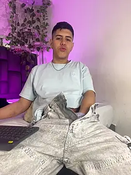 Angel Khouri online show from September 21, 2025, 4:03 am