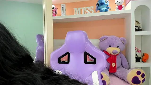 Snapshot of miss___evangeline chatting on January 20, 2025, 2:32 am miss evangeline online show from January 20, 2025, 2:32 am