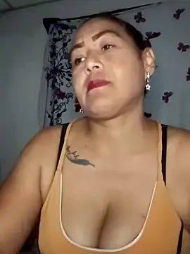 Snapshot of Abigail_BigTits chatting on February 19, 2025, 4:11 pm Abigail BigTits online show from February 19, 2025, 4:11 pm