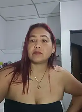 Snapshot of Abigail_BigTits chatting on October 4, 2025, 3:37 am Abigail BigTits online show from October 4, 2025, 3:37 am