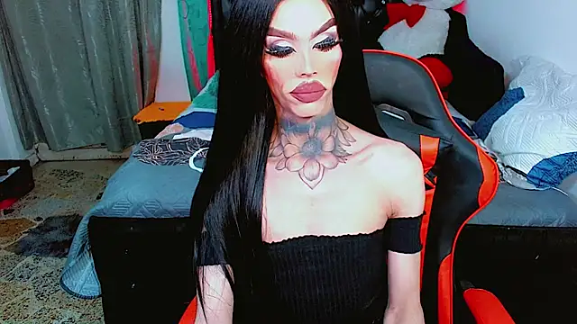 Snapshot of Alextwink chatting on November 10, 2025, 5:01 pm Alextwink online show from November 10, 2025, 5:01 pm