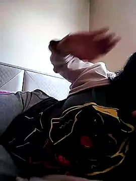 Snapshot of derya35 chatting on February 22, 2025, 11:57 am derya35 online show from February 22, 2025, 11:57 am