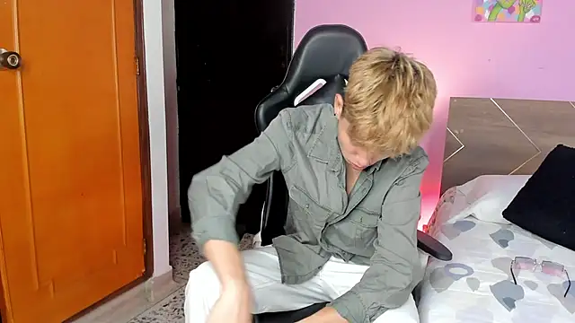 Brian-Ausslos online show from February 2, 2025, 4:37 am