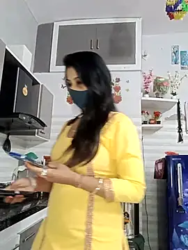 Best-Couple online show from November 7, 2025, 3:06 am