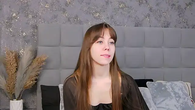 Snapshot of TheEmma chatting on January 24, 2025, 8:13 am TheEmma online show from January 24, 2025, 8:13 am