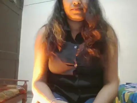 Snapshot of Hot-shanvi chatting on February 7, 2025, 3:45 am Hot-shanvi online show from February 7, 2025, 3:45 am