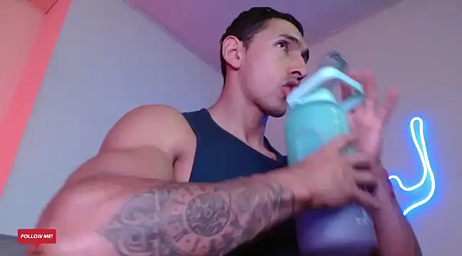 Snapshot of Joylopez_fit chatting on January 28, 2025, 2:53 pm Joylopez fit online show from January 28, 2025, 2:53 pm