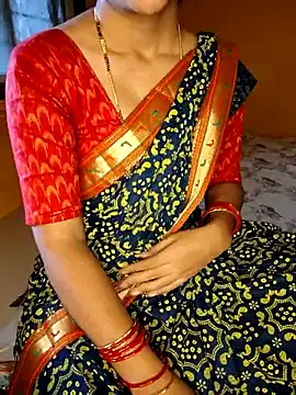 Snapshot of lovelygirl4567 chatting on October 4, 2025, 5:16 am lovelygirl4567 online show from October 4, 2025, 5:16 am