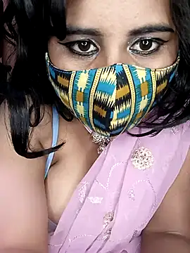 Snapshot of Lovely-Shivani chatting on February 6, 2025, 7:18 pm Lovely-Shivani online show from February 6, 2025, 7:18 pm