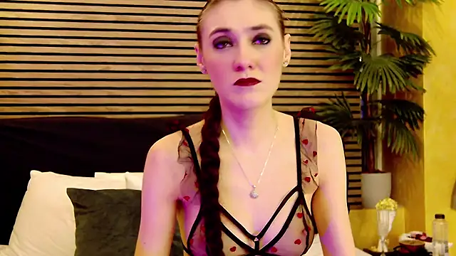 SamaraSinn online show from January 26, 2025, 5:23 am