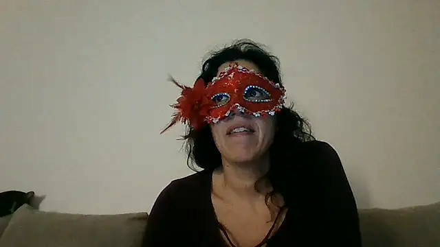 couple-tuga online show from February 15, 2025, 10:52 pm